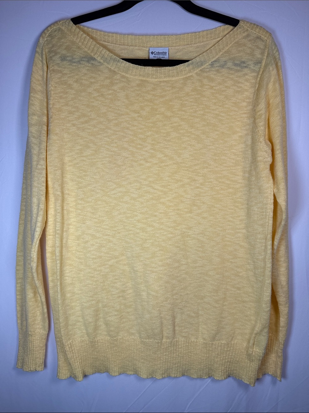 Columbia Women's Light Yellow Crewneck Sweater